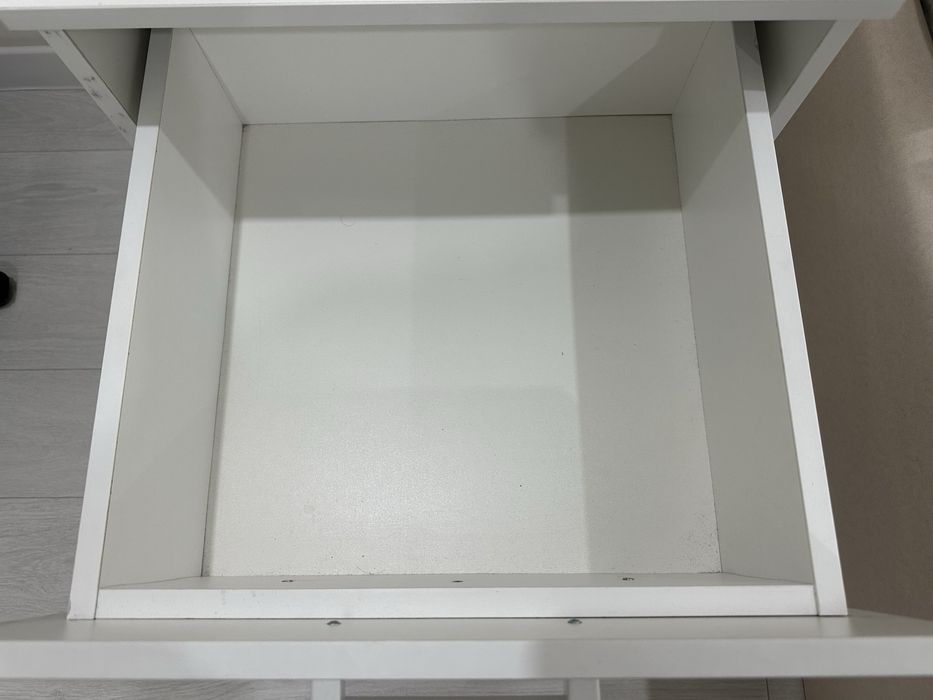 Прикроватные тумбы 2 шт