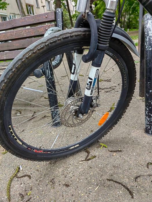 Vând bicicleta! Foarte puțin folosită!