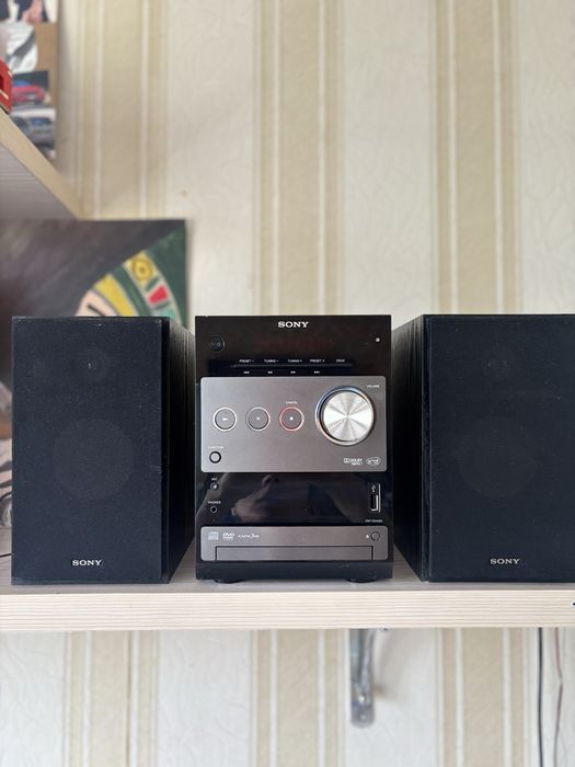 Музыкальный центр Sony