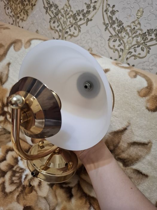 Срочно продам 2 светильника