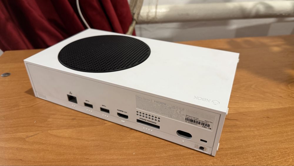 Xbox Series S продам