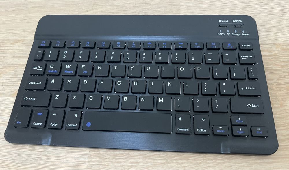 Tastatura bluetooth subtire, incarcare USB-C