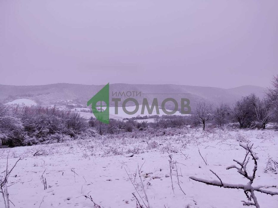 Урегулиран парцел в красивото село Сулица