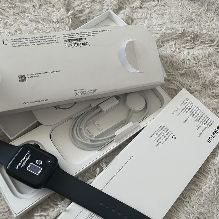 Apple Watch SE 2 44mm Новые