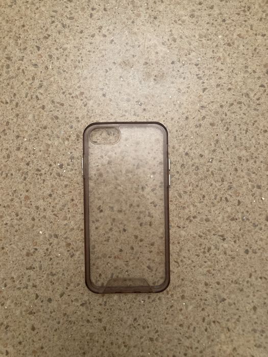 Продам чехол на 7-8 se айфон