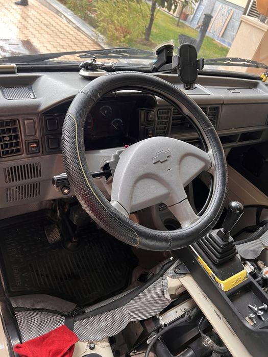 Damas Delux 2,  qaymoq rang,  probegi radnoy