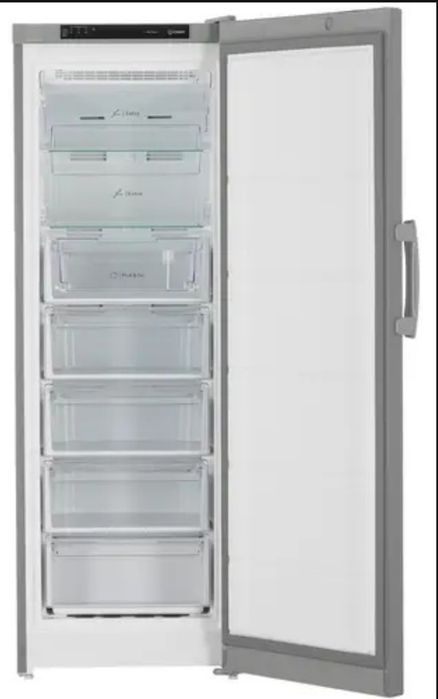 Морозильный шкаф Indesit