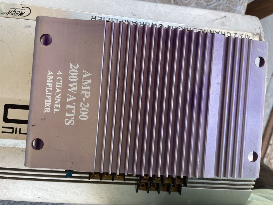 Усилватели за бас каса