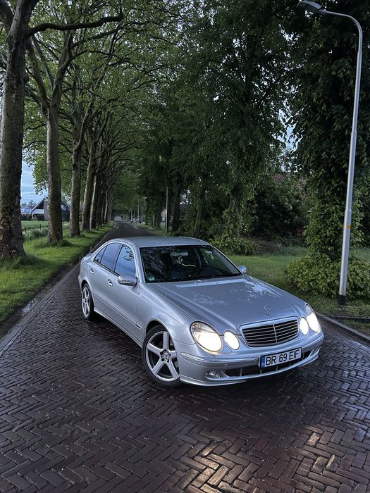 MERCEDES-BENZ E-Class 2003 — imagine 3