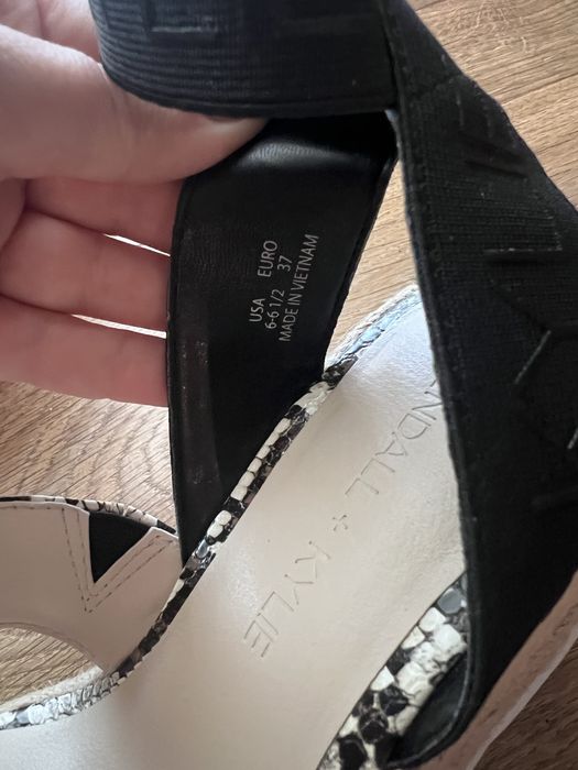 Дамски сандали Kendall & Kylie