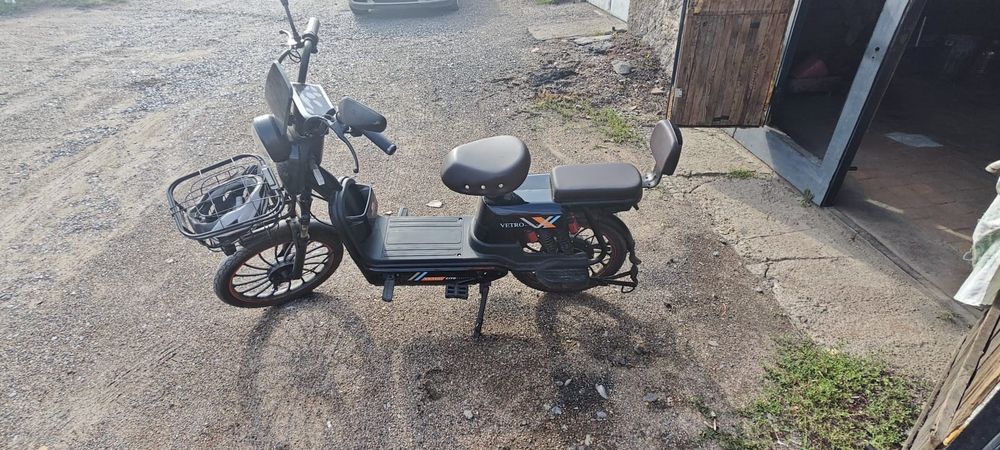 Продается электро самокат