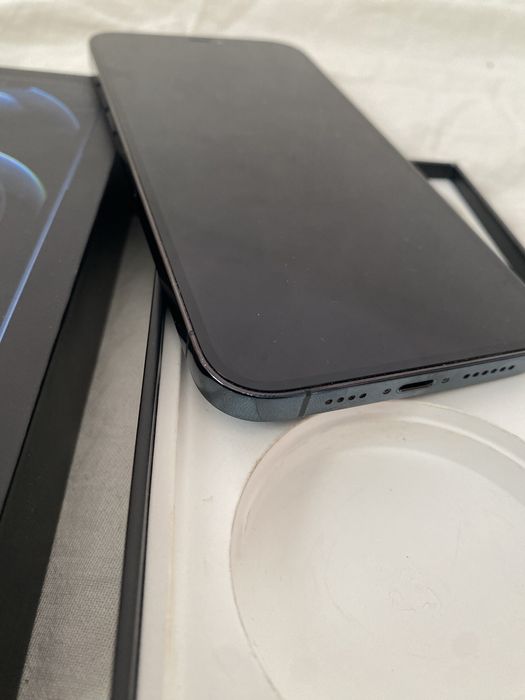 Смартфон iphone 12 pro max 128gb.