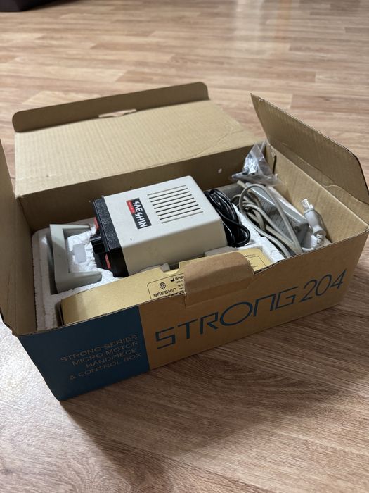 Продам аппарат для маникюра Strong 204