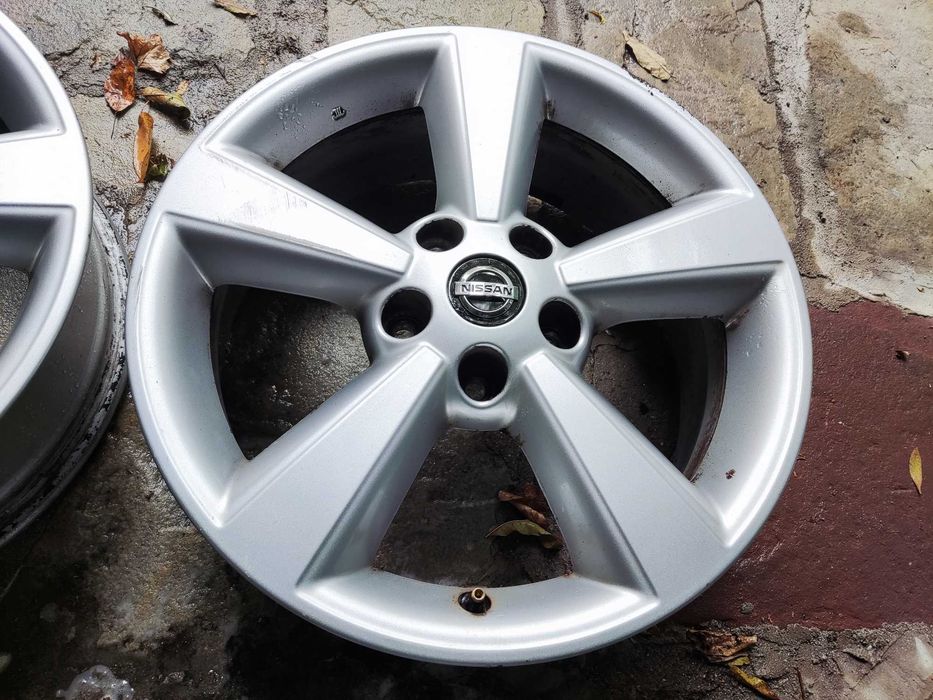 Нисан Кашкай 17 цола 5x114,3 оригинални лети джанти Nissan 5x114,3