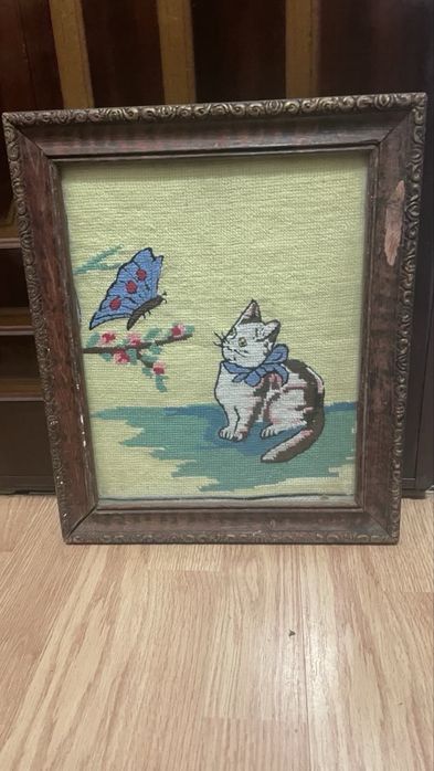 Tablou goblen pisica si fluturas