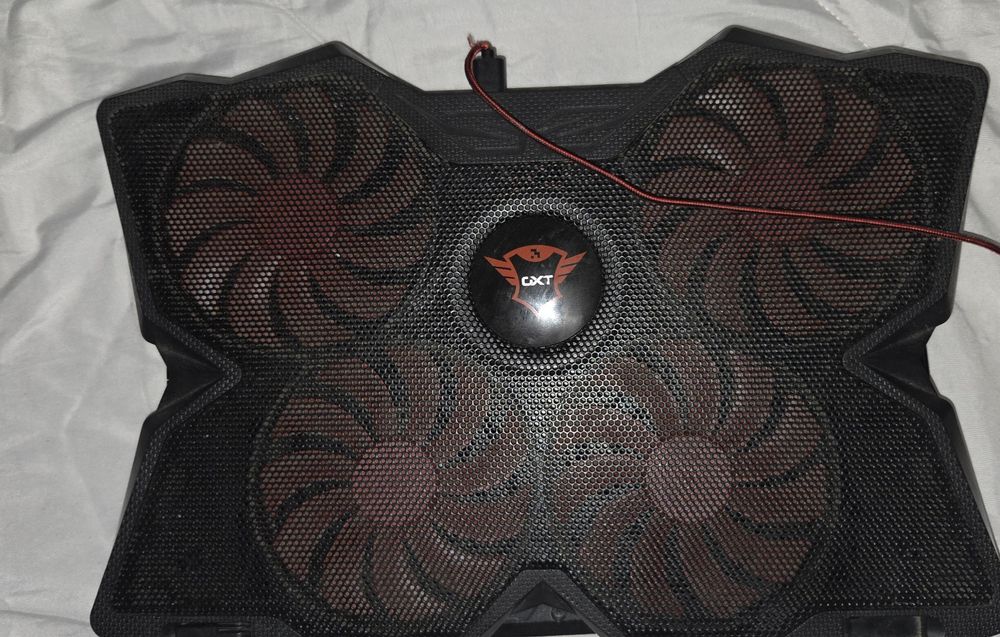 Продавам лаптоп Acer Nitro 5 AN515-44 – GTX 1650 / Ryzen 5