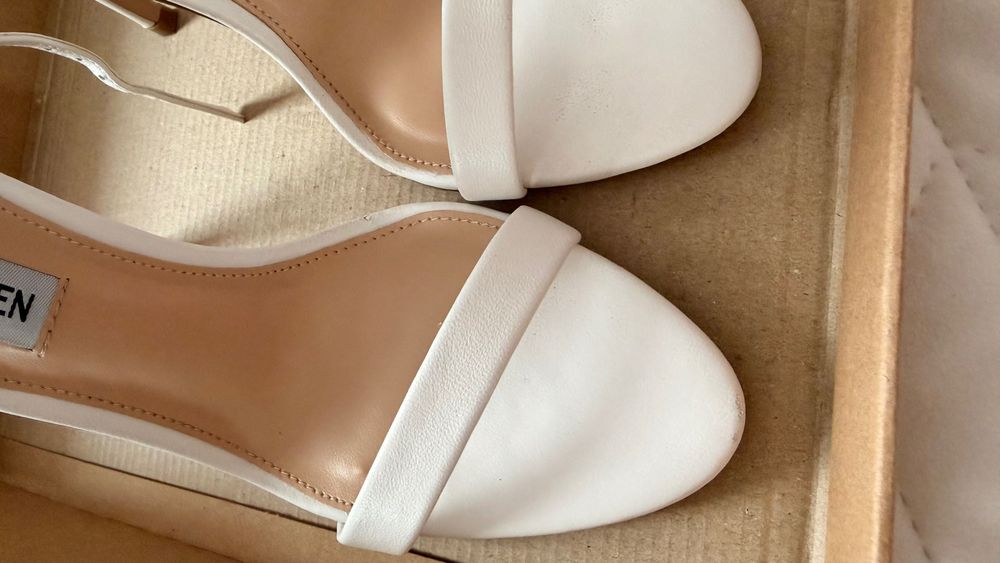 Бели сватбени сандали Steve Madden-36 номер