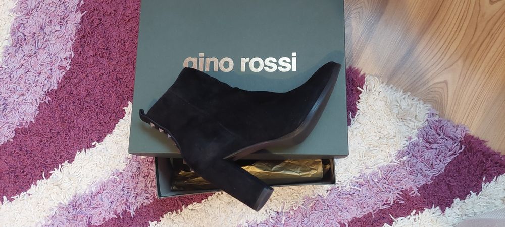 Ghete piele întoarsă negre Gino Rossi