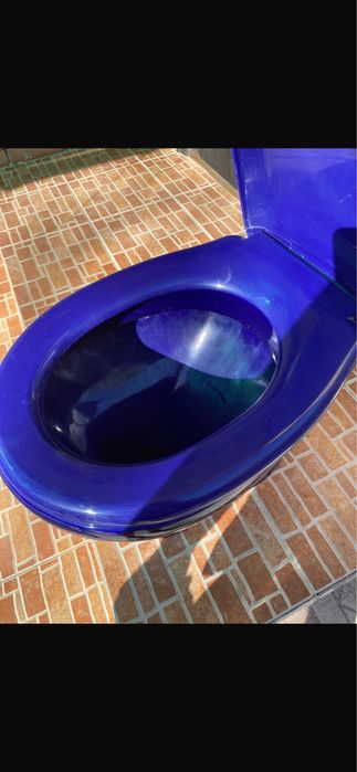 Унитаз, в хорошем состоянии