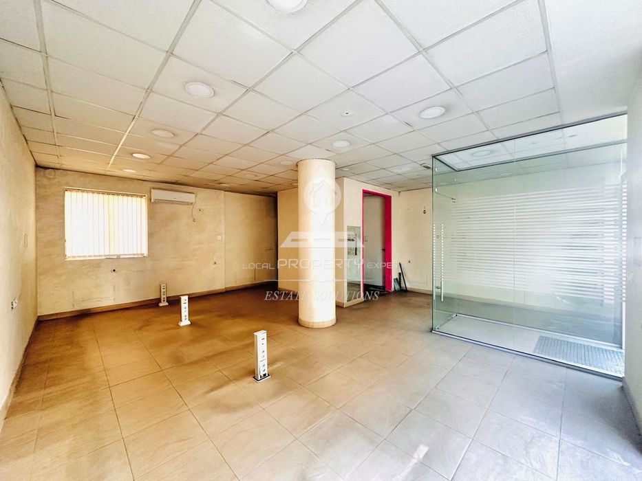 Дава се под наем Офис в Банско - 75 кв.м за 1000 € - Снимка #3