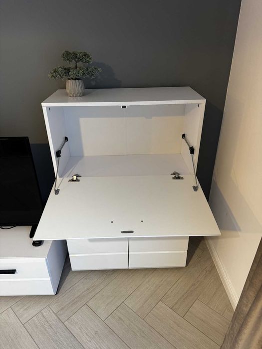 Mobilă living albă, 4 corpuri