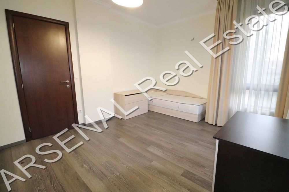 Дава се под наем Тристаен апартамент в София, Изток - 137 кв.м за 1190 € - Снимка #7