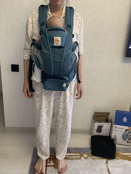 Эргорюкзак Ergobaby Omni Breeze