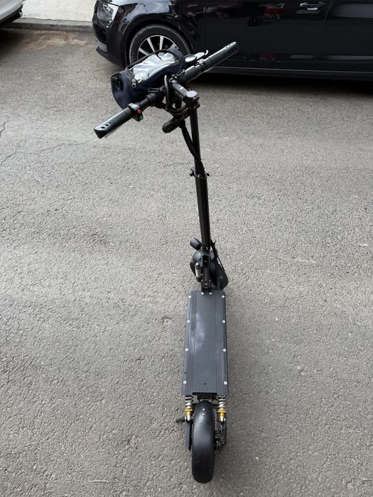 Trotineta electrica Kult 77