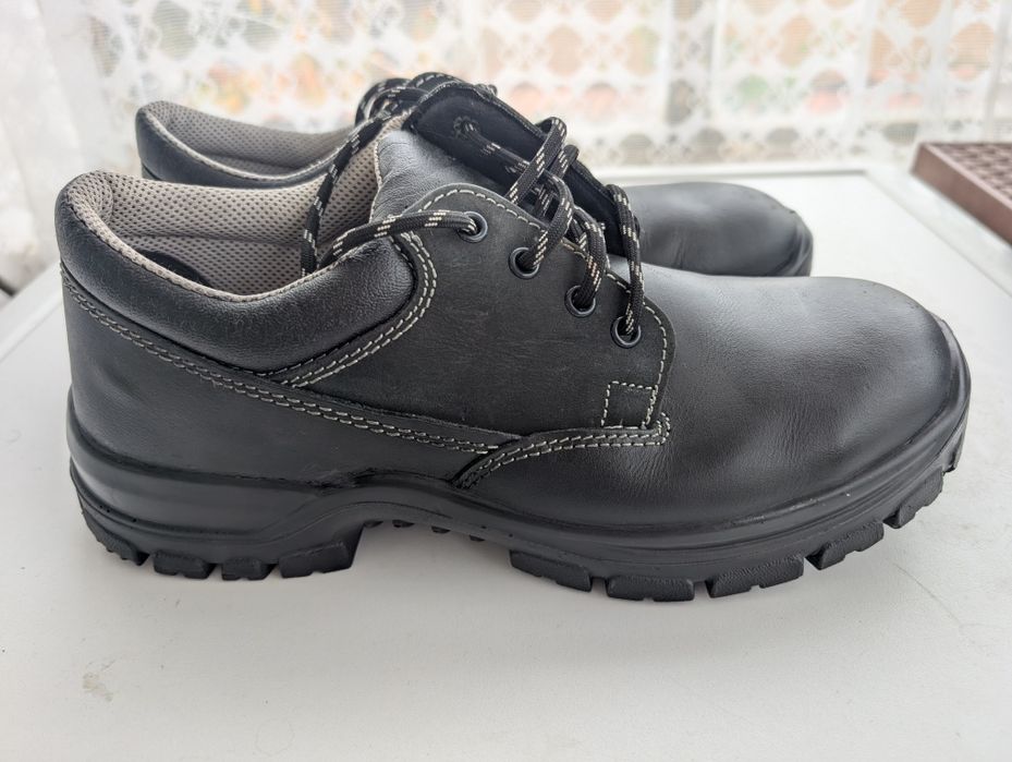 Работни обувки немски Uvex