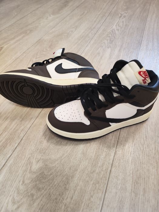 Ботинки осенние размер 37