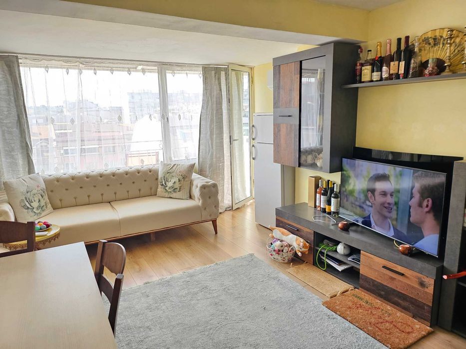 Тристаен тухлен в района на Чаталджа