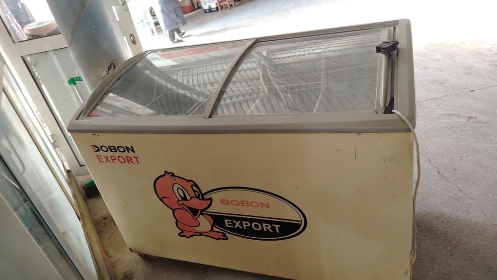 Холодильник для магазина