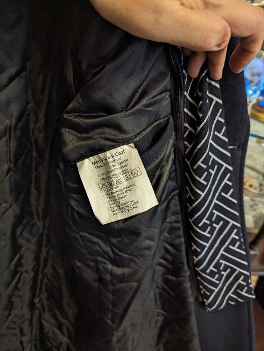 продам мужской сюртучок шерсть