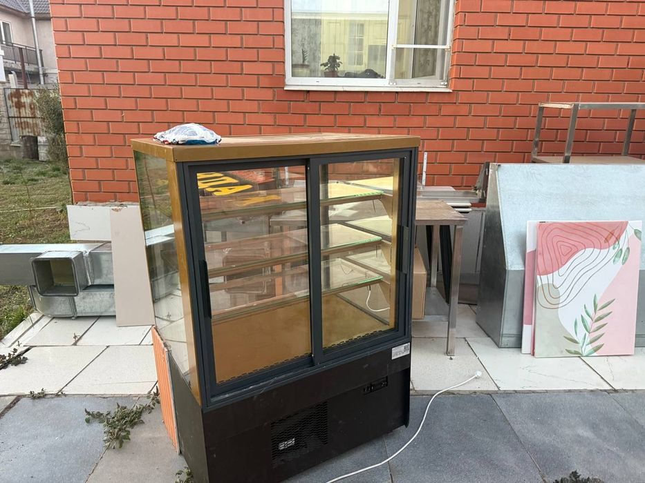Продам мебель для кафе