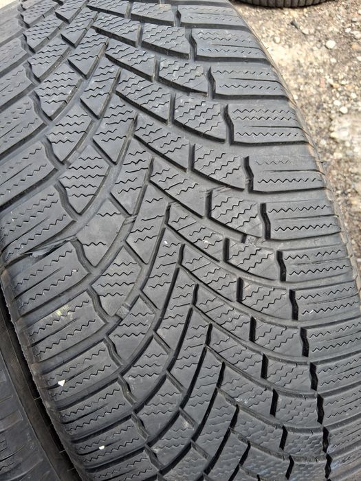 235 55 19 BRIDGESTONE 2бр зимни дот 2022г