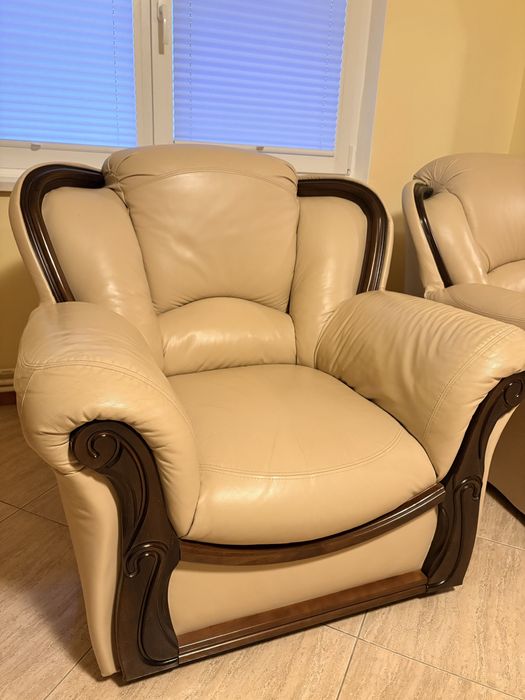 Set canapea cu doua fotolii