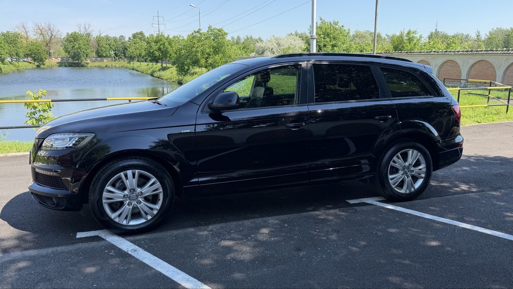 Audi Q7 3.0 TDI Quattro 245 CP – Impecabil