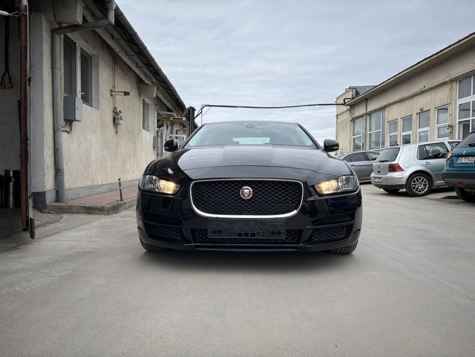 Jaguar XE 12/2015