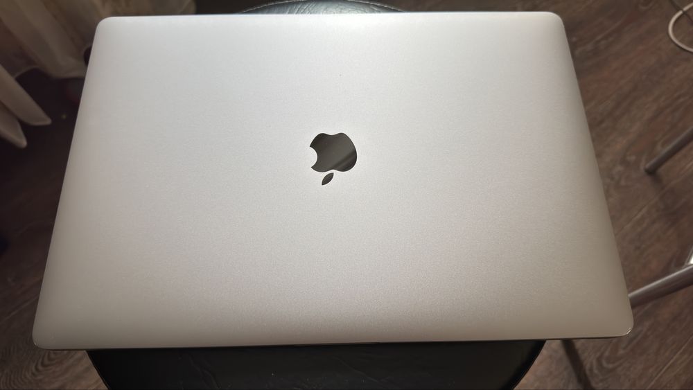 MacBook Pro 15” 2017 (с Тач баром)