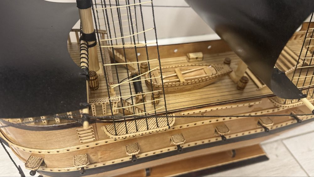 Корабль ручной работы