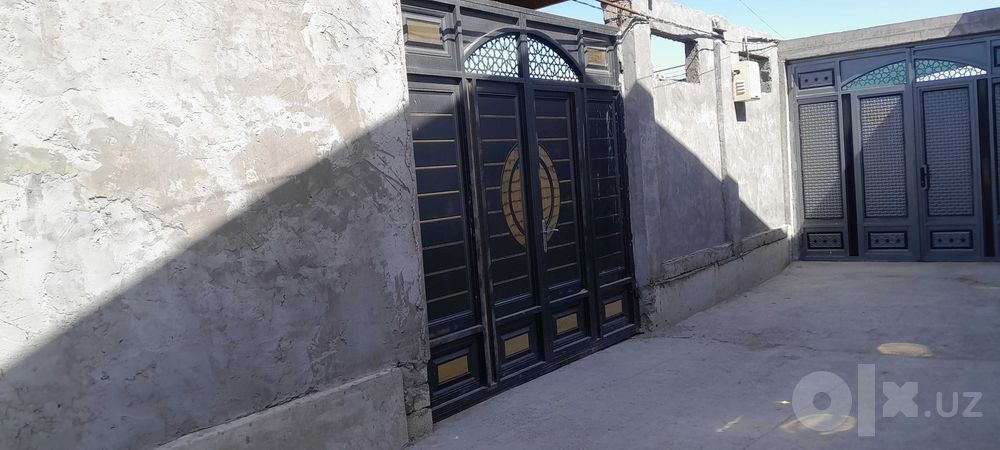 Срочна Уй сотилади.Янгихает тумани.Гулзор махалласида