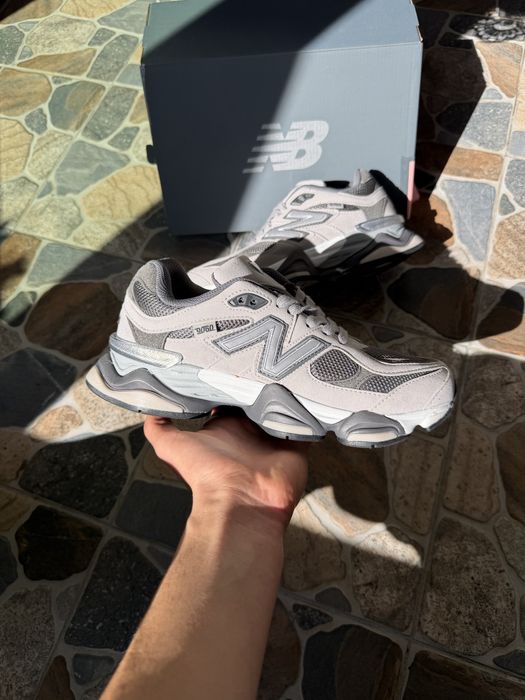 New Balance 9060