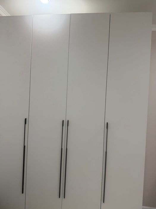 Продам шкаф стулья