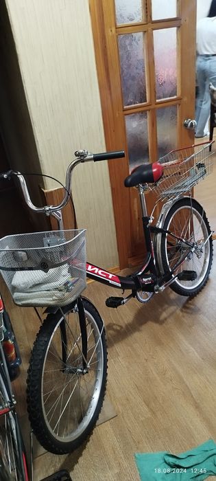 Продам два велосипеда.