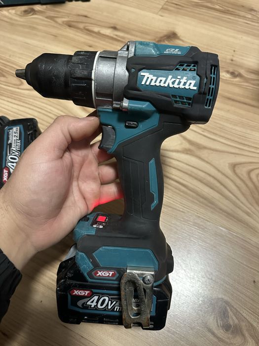 Makita DF001G 40V винтоверт