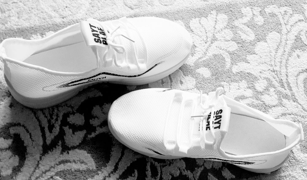 Кроссовки летние 39 Размер