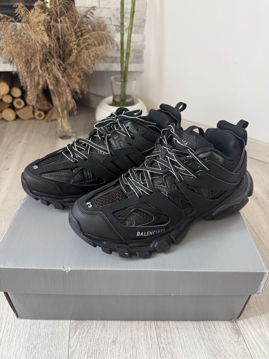 Balenciaga Track Triple Black