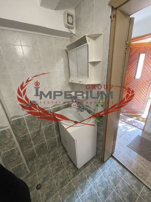 Двустаен апартамент с ПАРКОМЯСТО под наем - кв. Бриз, гр. Варна