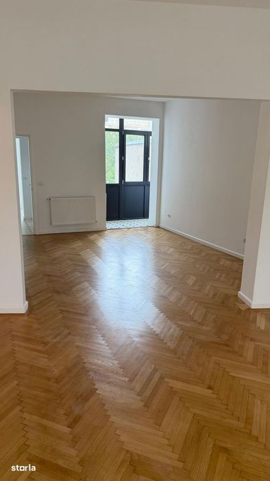 Proprietar vând apartament 2 camere (posibil 3) zona Piața Amzei