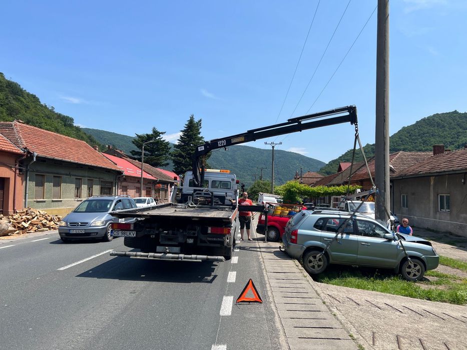 Tractari auto Trasoort utilaje /Herculane/Domasnea/Toplet/Bozovici